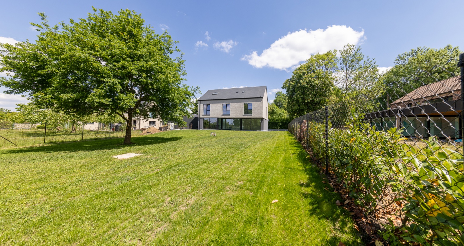 35 Rue du Saucy, Temploux, 5020, 6 Chambres Chambres, ,3 Salle de bainSalle de bain,Maison,à vendre,Rue du Saucy,1048