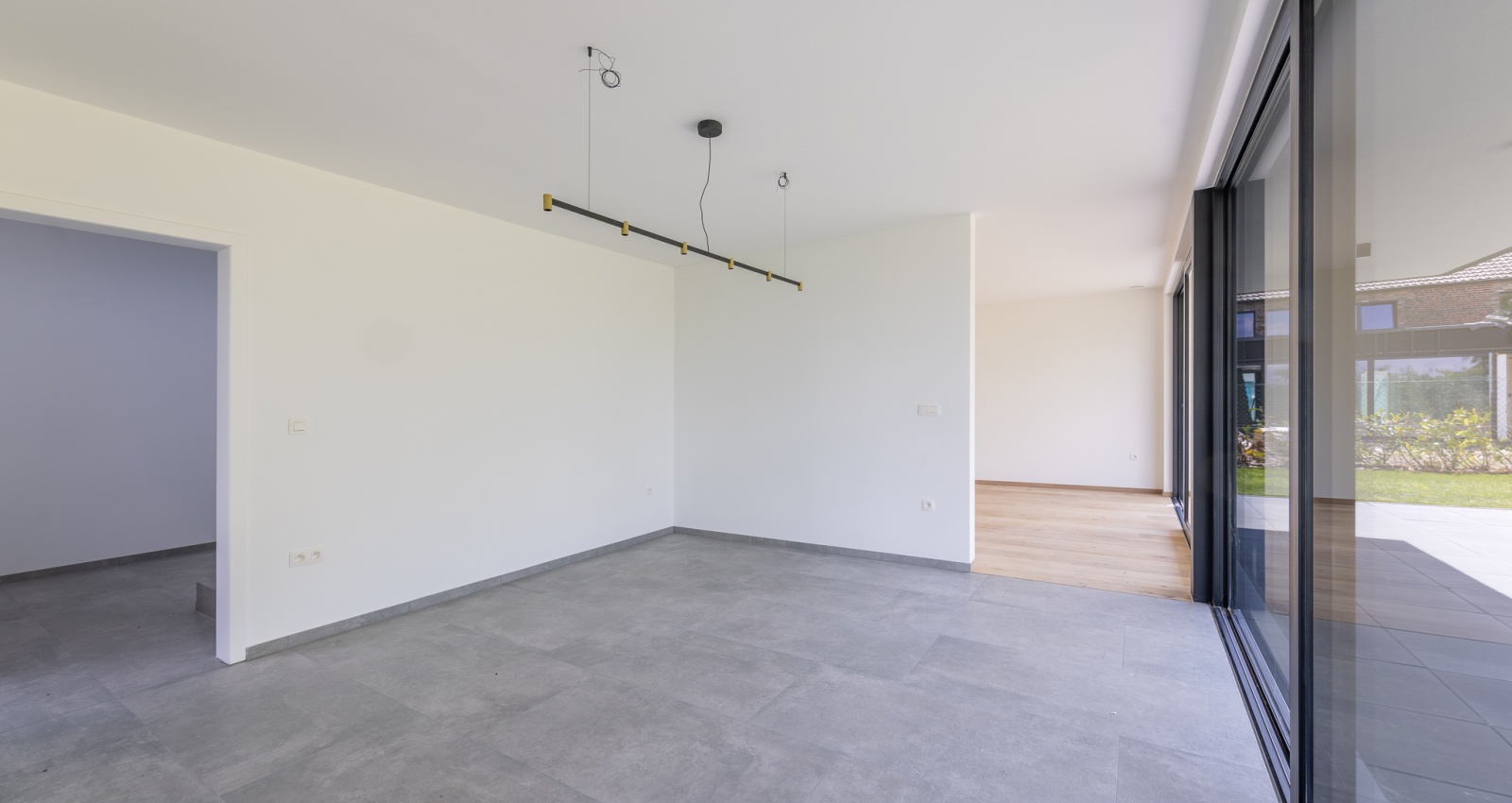 35 Rue du Saucy, Temploux, 5020, 6 Chambres Chambres, ,3 Salle de bainSalle de bain,Maison,à vendre,Rue du Saucy,1048