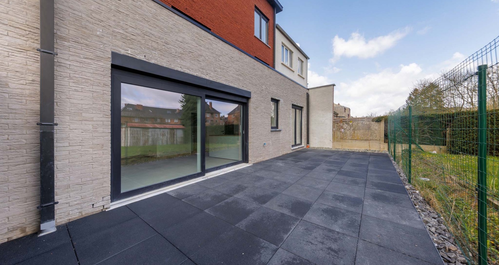 287 Rue de Dave, Jambes, 5100, 3 Chambres Chambres, ,2 Salle de bainSalle de bain,Appartement,à vendre,Rue de Dave,1058