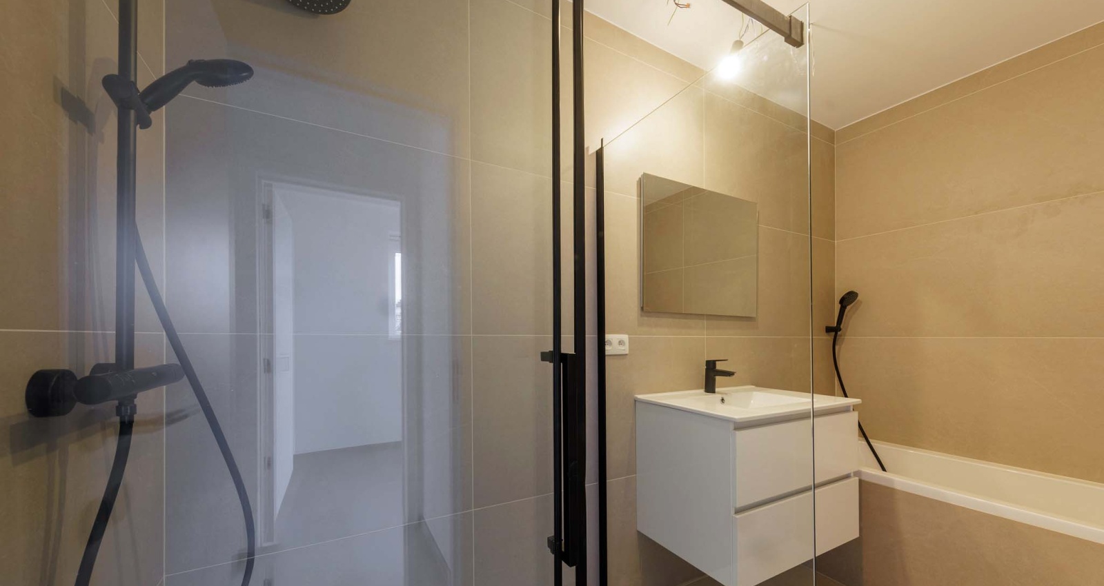 287 Rue de Dave, Jambes, 5100, 2 Chambres Chambres, ,1 Salle de bainsSalle de bain,Appartement,à vendre,Rue de Dave,1061